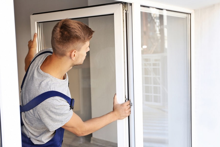 How to Remove Window Screen Easily? 33rd Square