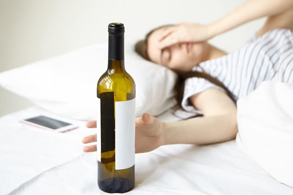 How Does Alcohol Affect sleep? 33rd Square