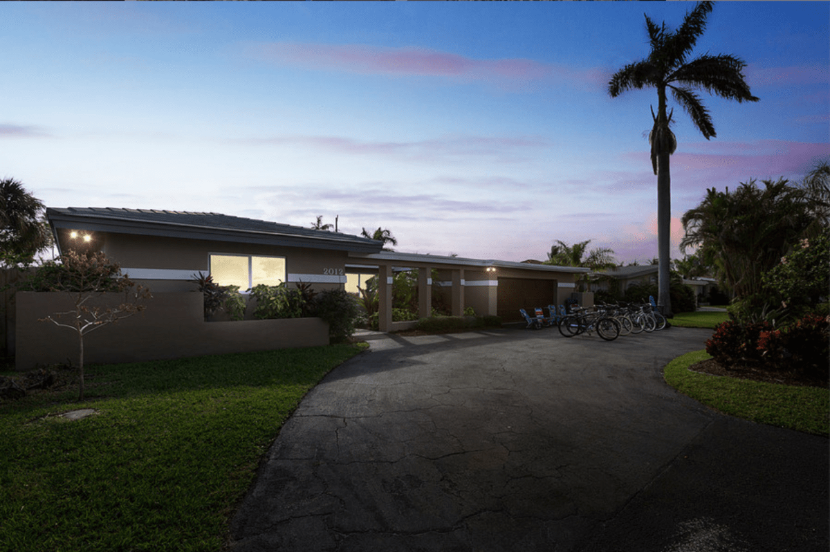 Real Estate Agent Headshots 360 Listers Real Estate Photography