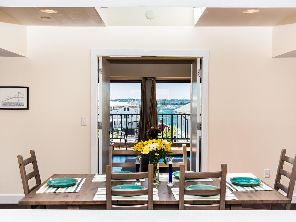 Luxury Newport Condo Rental