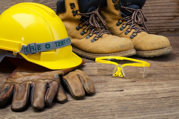 Exploring the Benefits of Wearing Proper Construction Workwear 3 Benefits Of