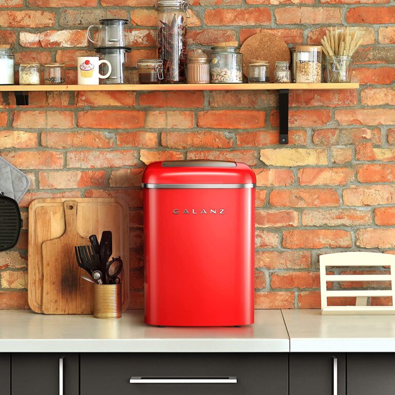 6 Stylish Countertop Ice Makers for Your Retro Refrigerator