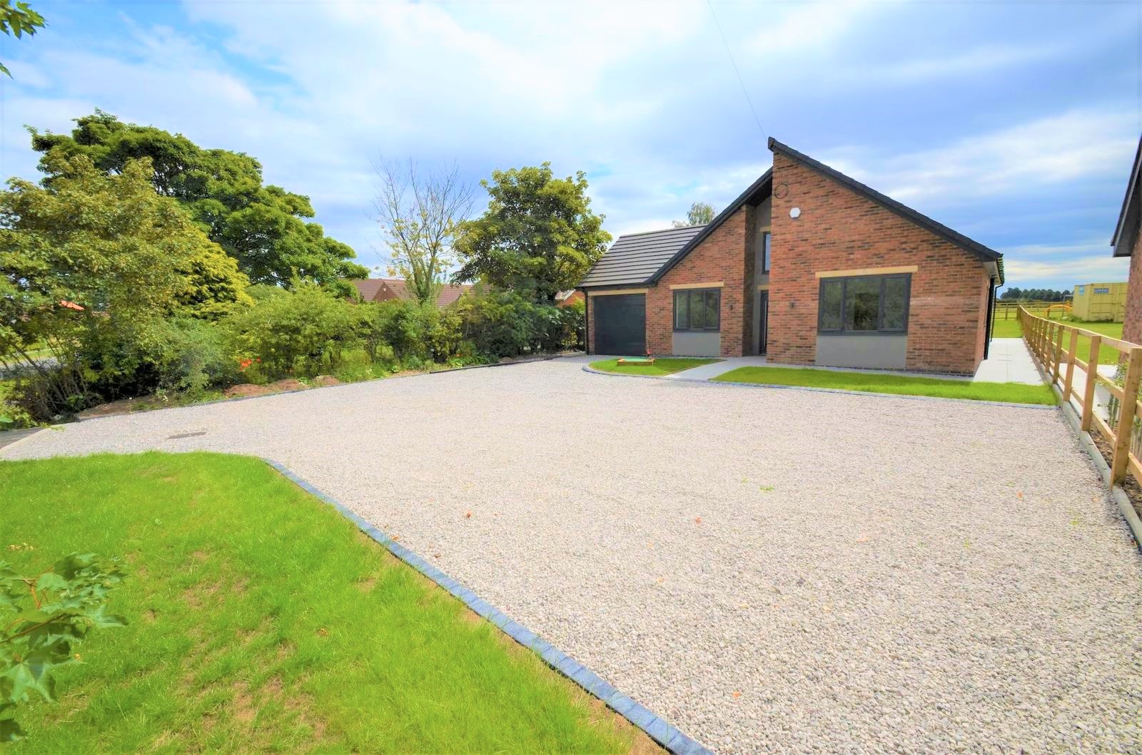 Thorpe Road, Mattersey, DN10 5EE 3keys 3keys