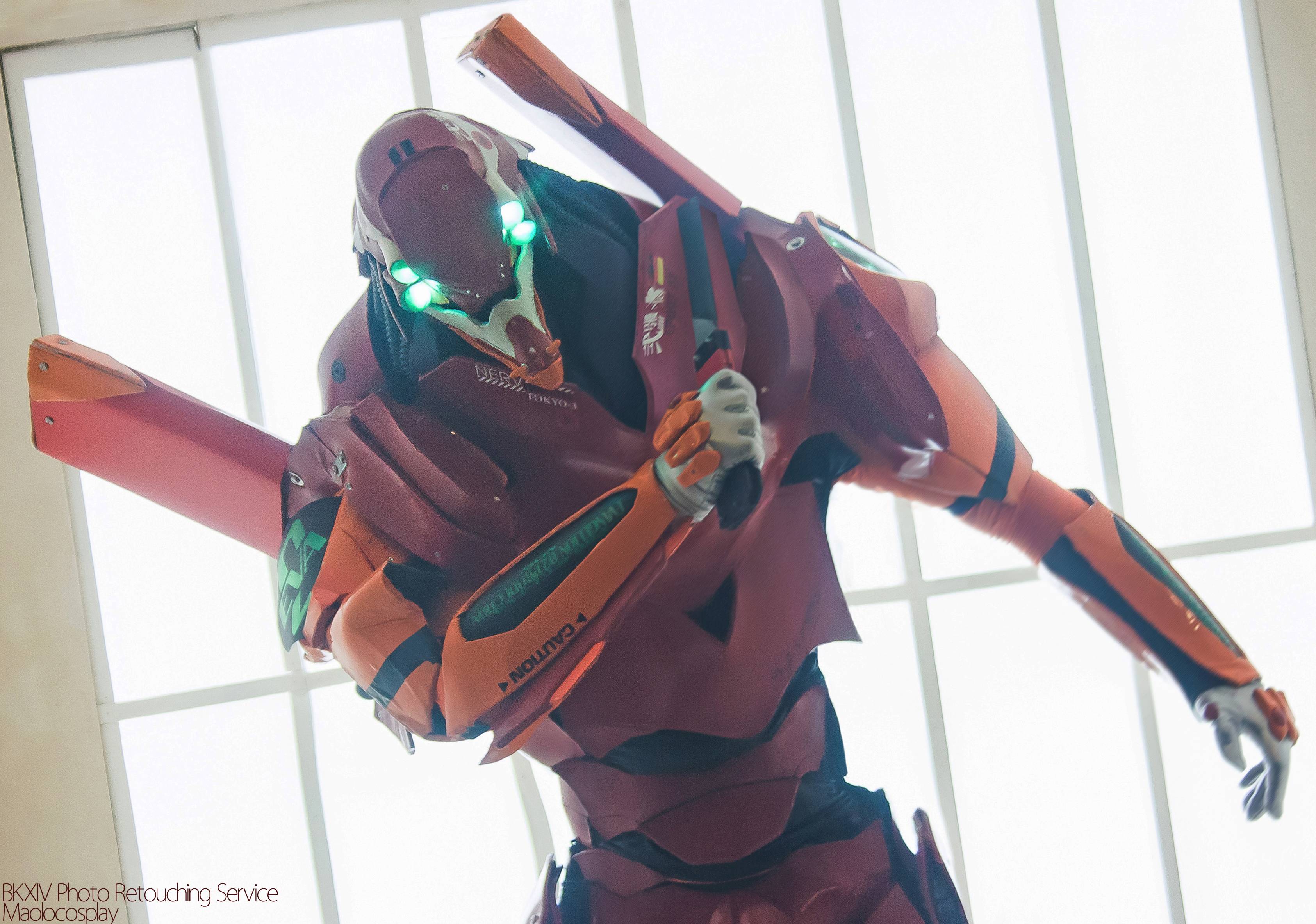 Pepakura based Evangelion EVA Unit 02 Cosplay (Mech) Halo Costume