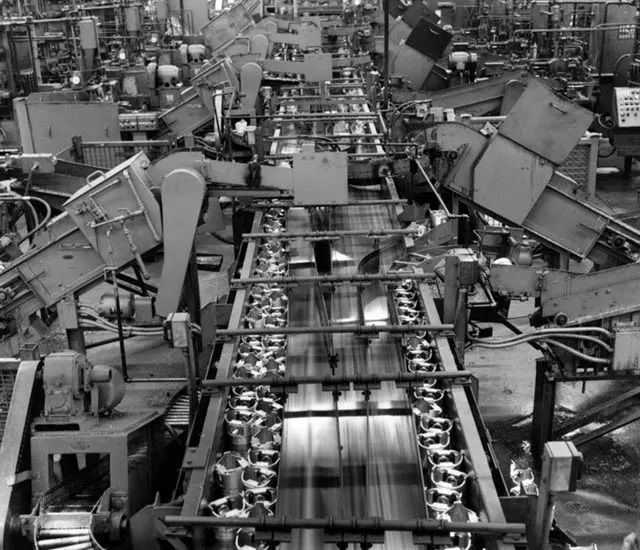 16+ Trenton Engine Plant - JockTwylabelle