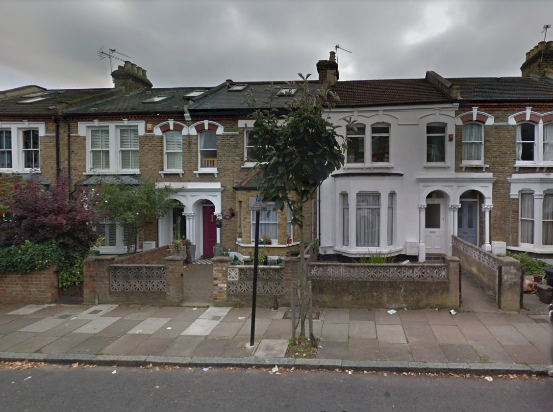 Retrospective permission for roof terrace Islington