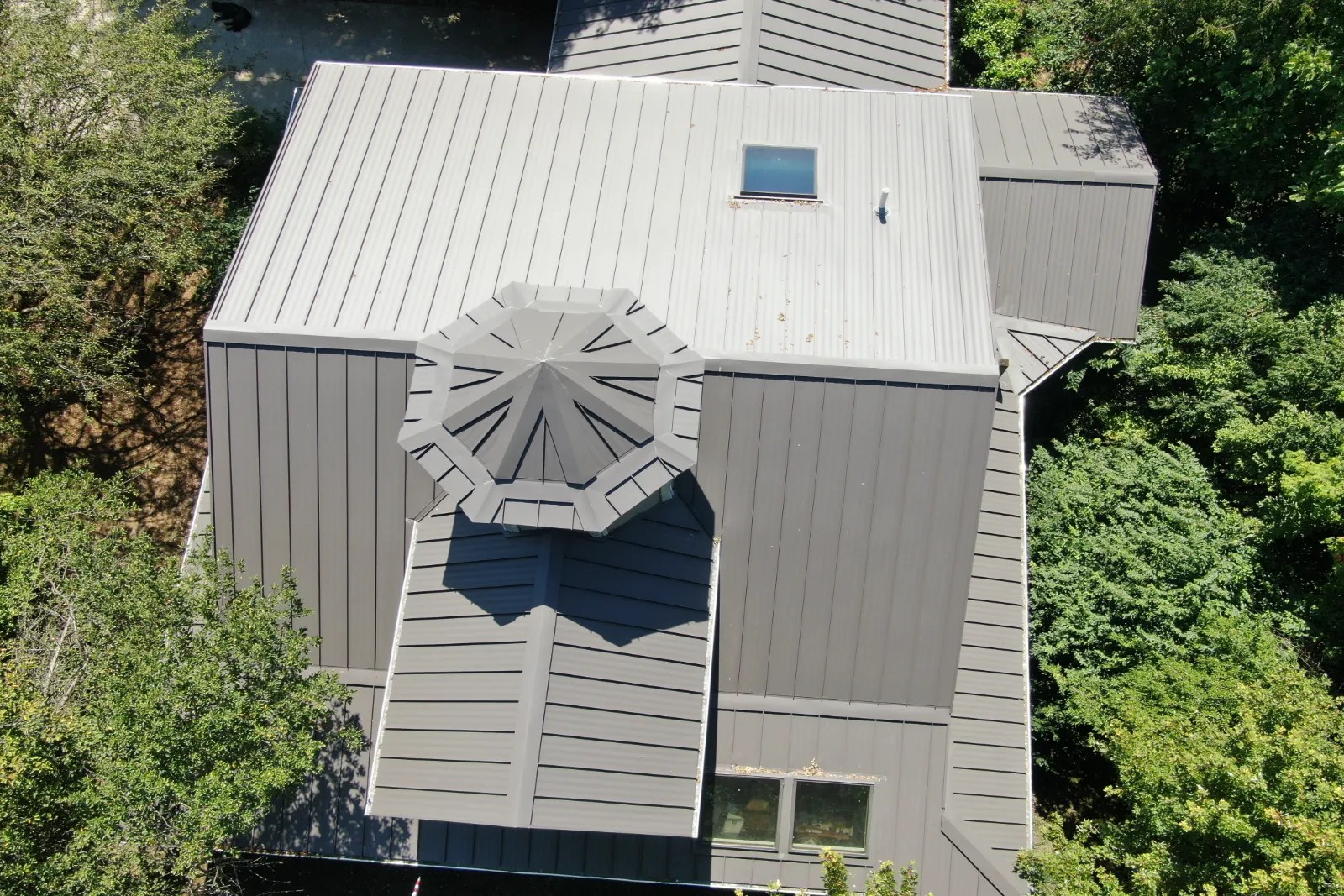 How to Effectively Prevent Metal Roof Condensation Issues