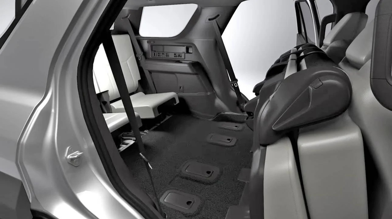3rd row + cloth seats photos from 2025 Toyota 4Runner 6th gen (seen in