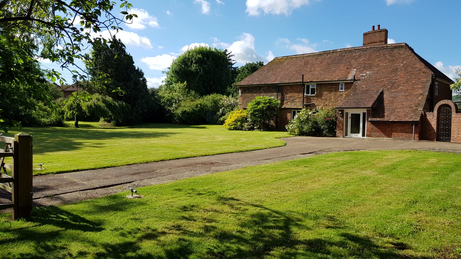 Local Builder Sutton at Hone Reliable & Affordable 4Tradesmen LTD