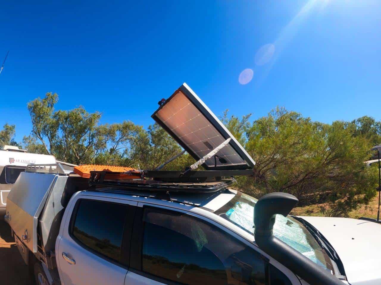 How to install a permanent solar panel on your 4WD