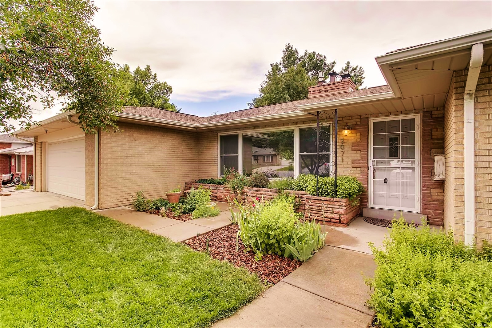 Denver MidCentury Modern & Retro Ranch Homes For Sale Week of June