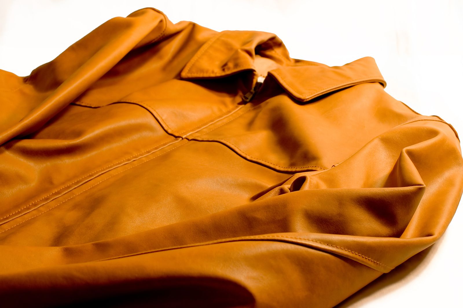 Cómo limpiar una chaqueta de cuero y que esté siempre como el primer