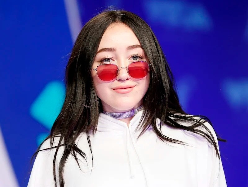 Noah Cyrus Shares “Lessons” She Has Learned From Her Big Sister And