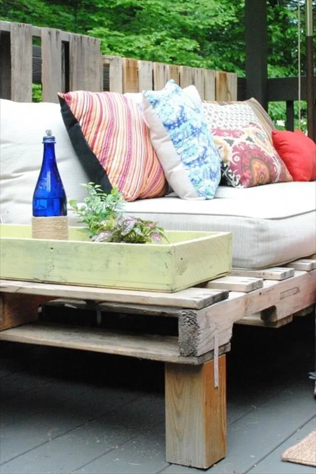 DIY Pallet Wood Outdoor Sofa 99 Pallets