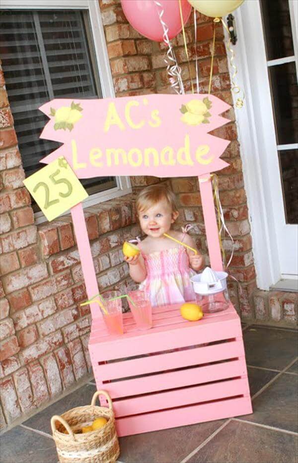 Pallet Lemonade Table