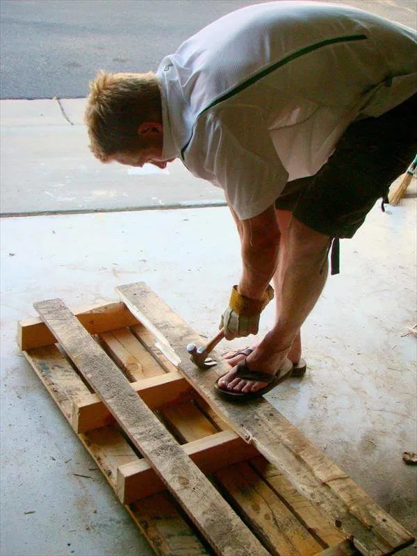 DIY Wood Pallet Dresser Tutorial 99 Pallets