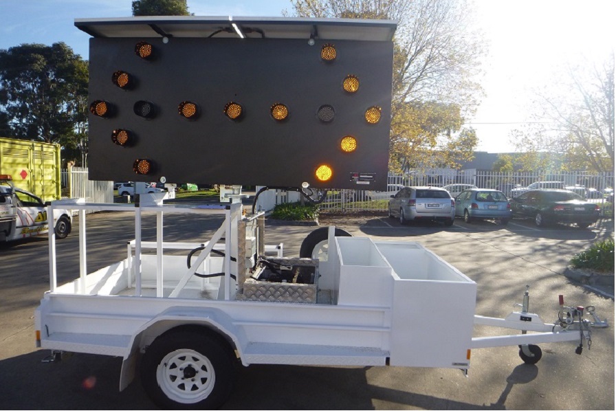 A1Roadlines > Flashing Arrow Signs > Trailer Mounted