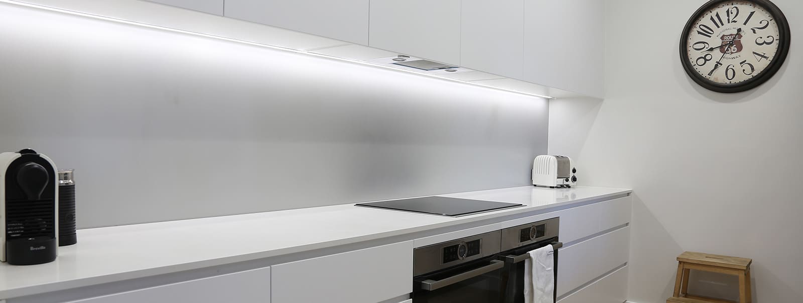 Victoria Color Glass Leading manufacturer of glass splashbacks