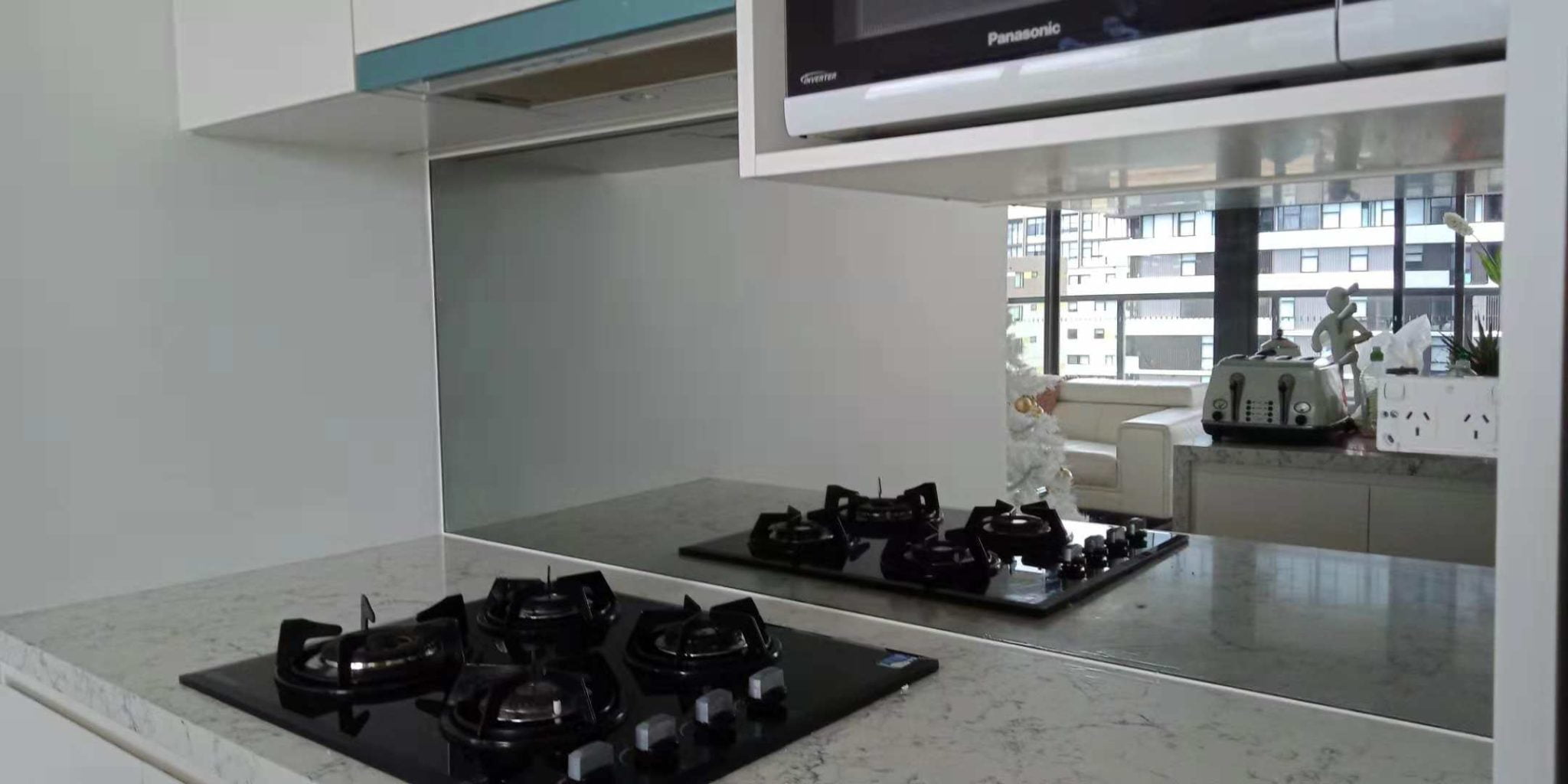 Victoria Colour Glass Silver Mirror Splashbacks Installed Zetland