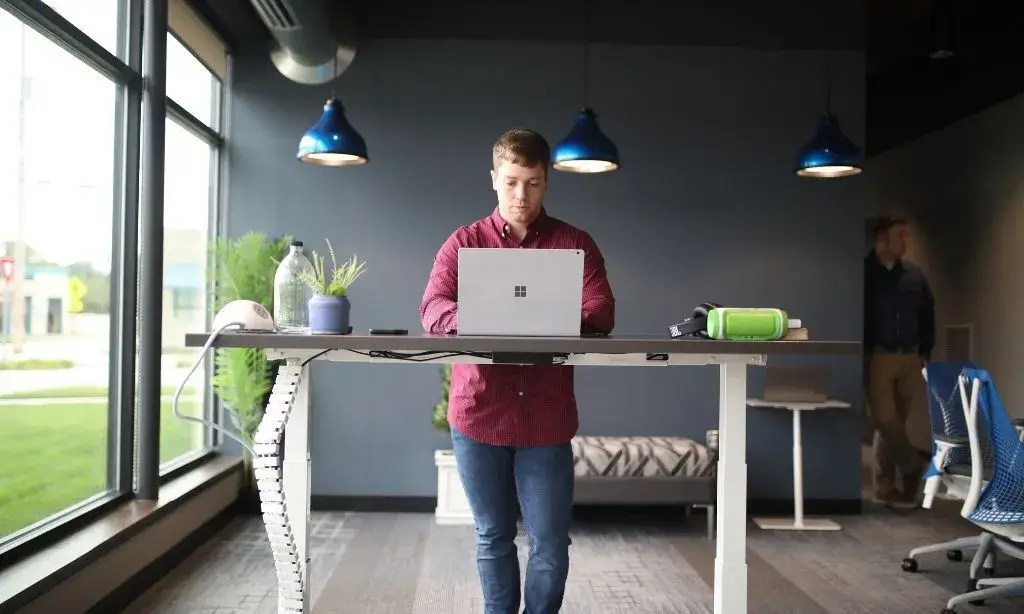 Best Height Adjustable Tables for Ultimate Productivity and Comfort