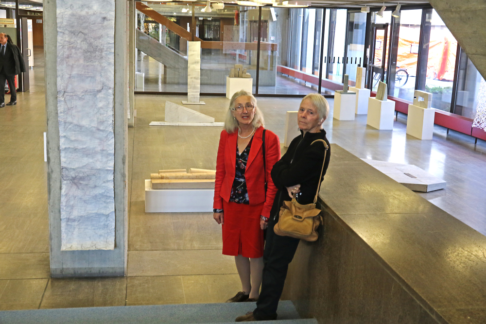 Ausstellung Mehrteilige Arbeiten. Rotraud Hofmann, Iris Flexer Stadt