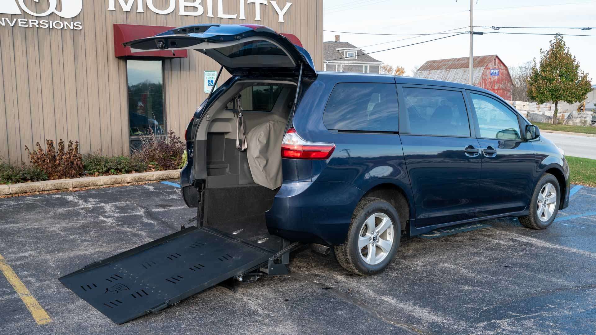 2020 Toyota Sienna Freedom Motors Manual Toyota Rear Entry A&J Mobility