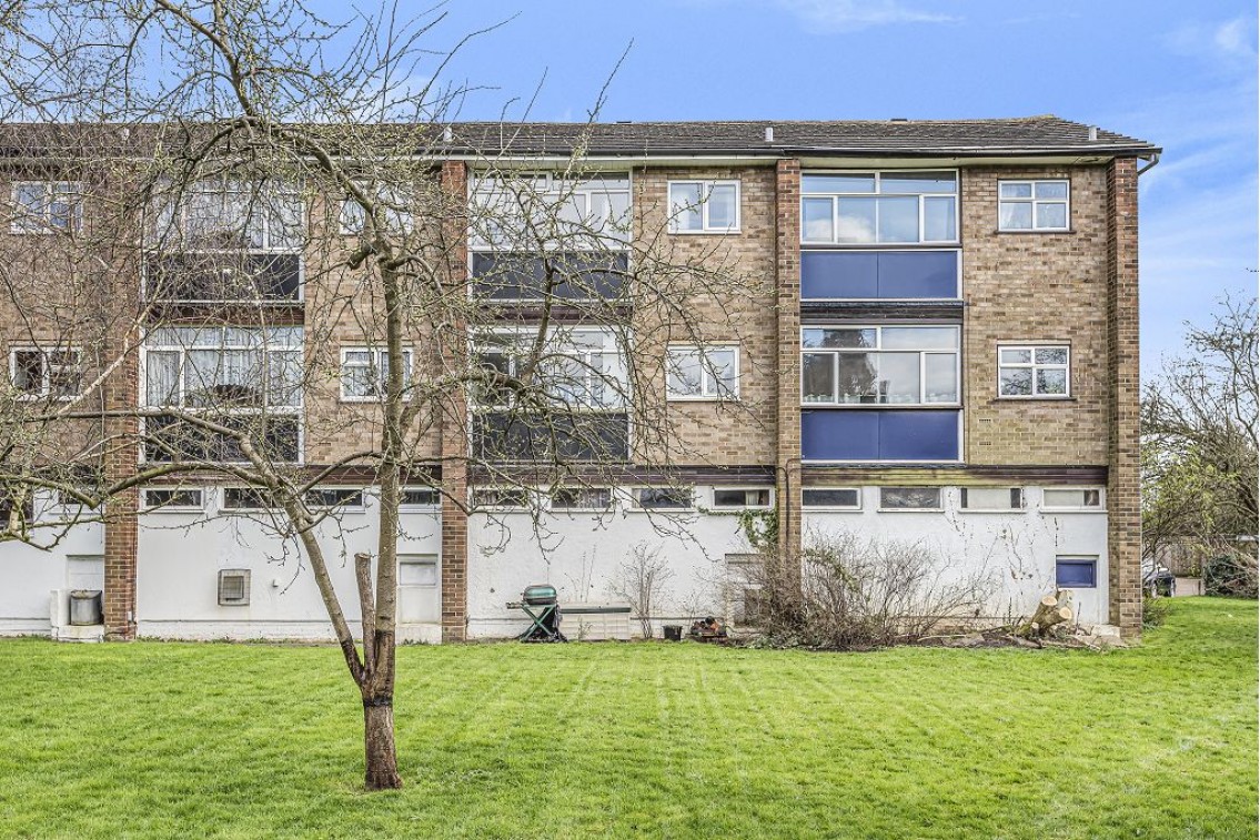 Abbots Park, St Albans, AL1 Abbey Estates