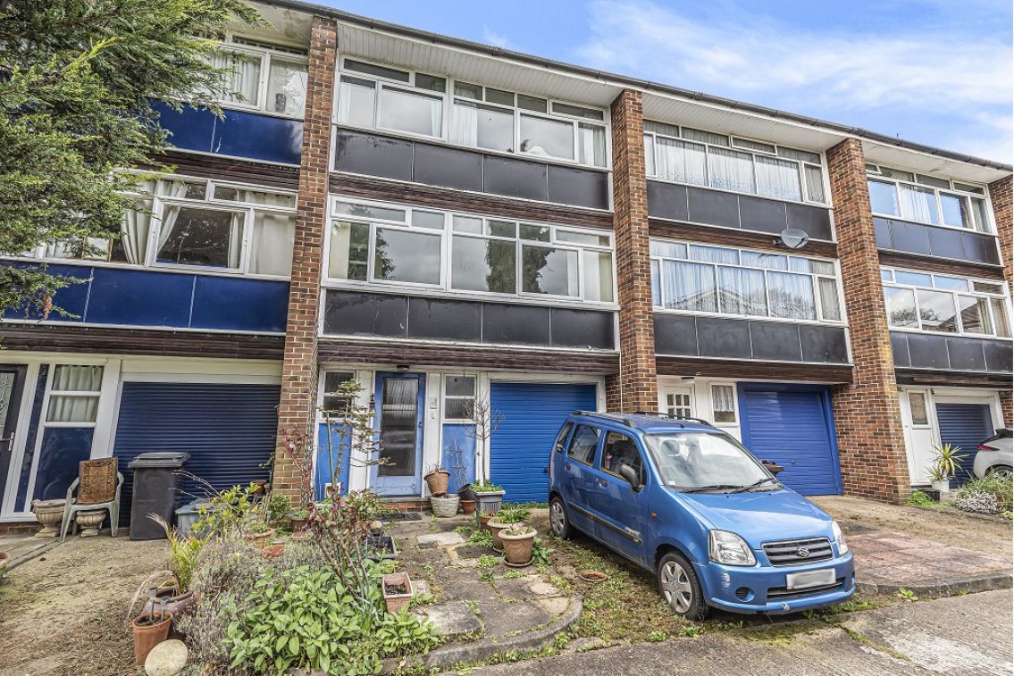 Abbots Park, St Albans, AL1 Abbey Estates