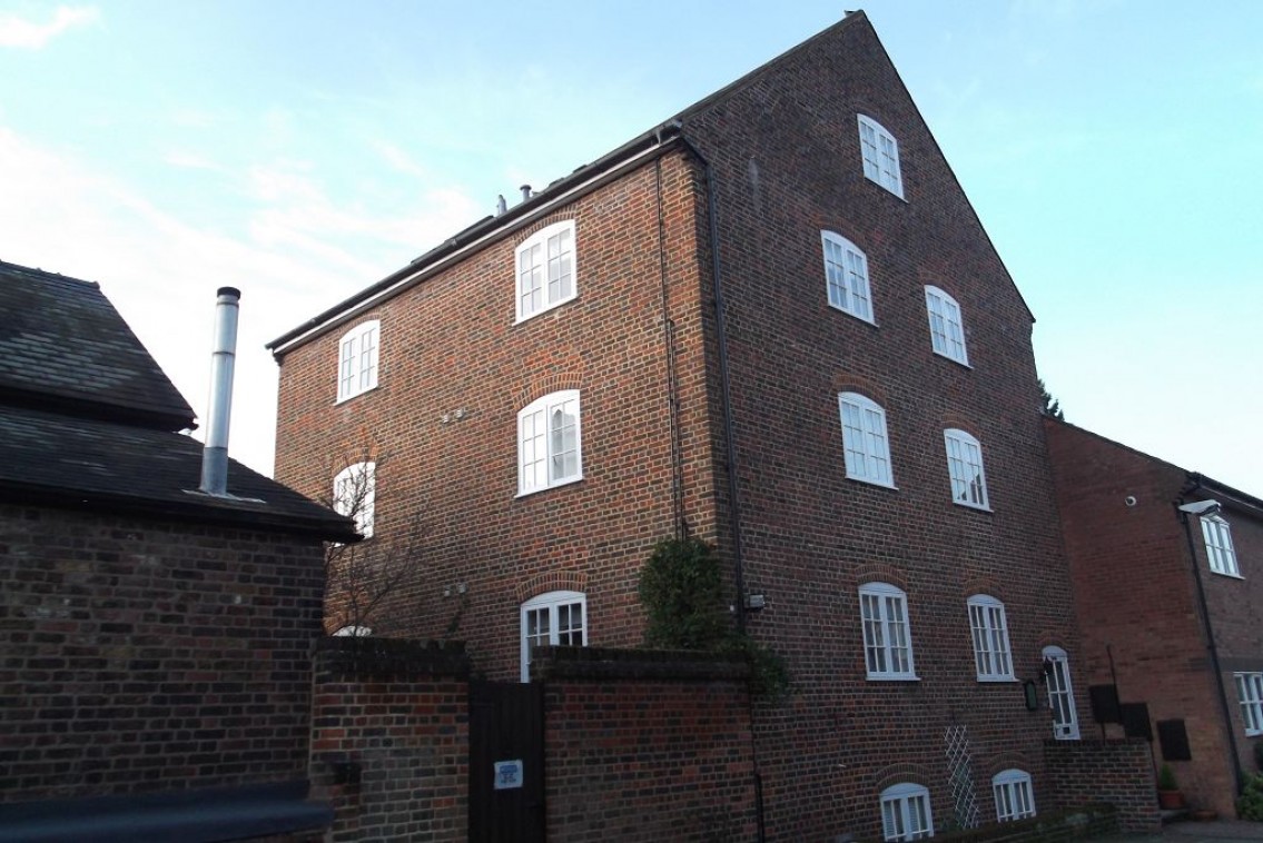 Bowes Lyon Mews, St Albans Abbey Estates