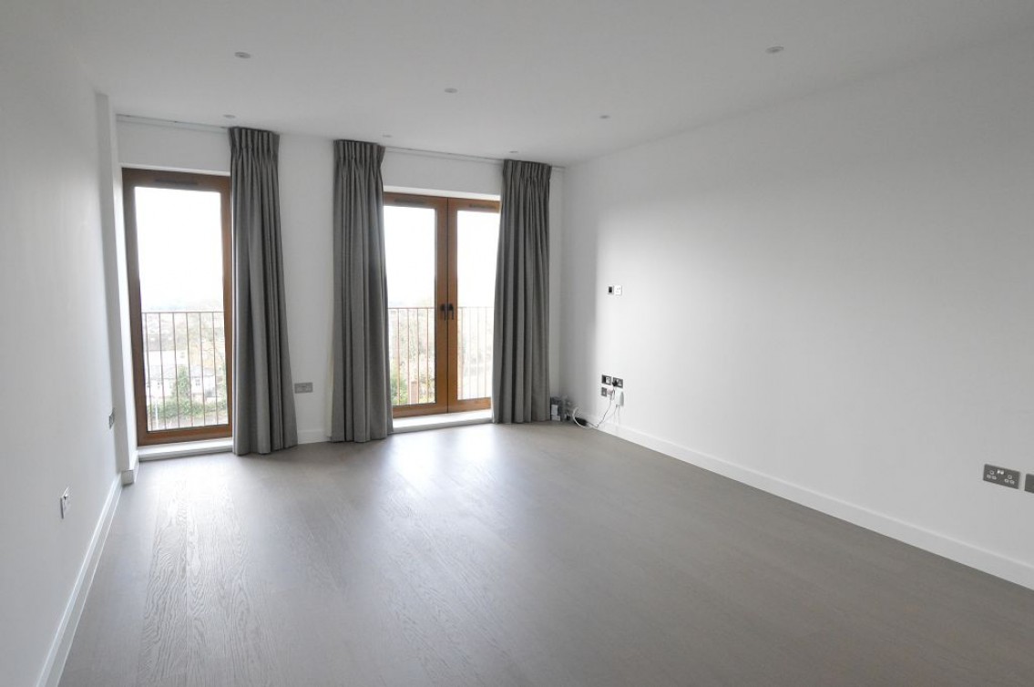 Ziggurat House, St Albans, AL1 Abbey Estates