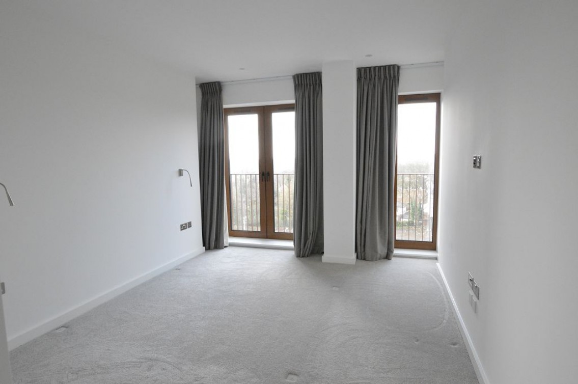 Ziggurat House, St Albans, AL1 Abbey Estates