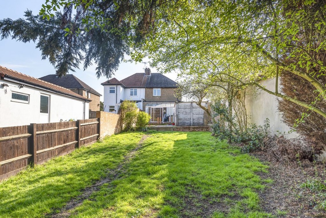 Radlett Road, St Albans, AL2 Abbey Estates