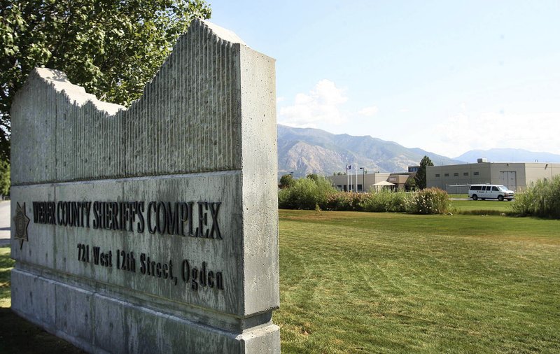 Weber County Jail Inmates suing Utah jail rebuffed in effort to seek(02)