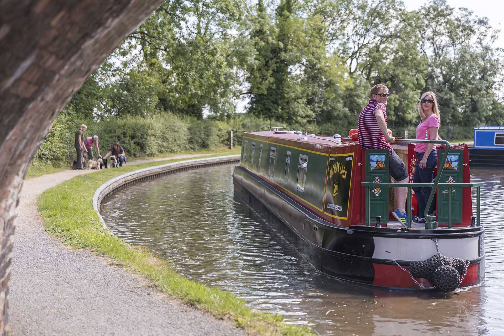 How to drive a canal boat ABC Boat Hire