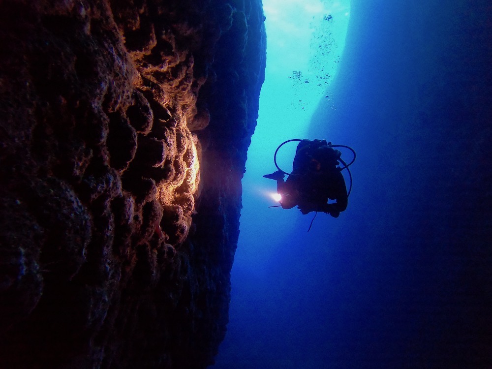 Dive Sites in Gozo The Inland Sea, Gozo. A Very Popular Dive Site