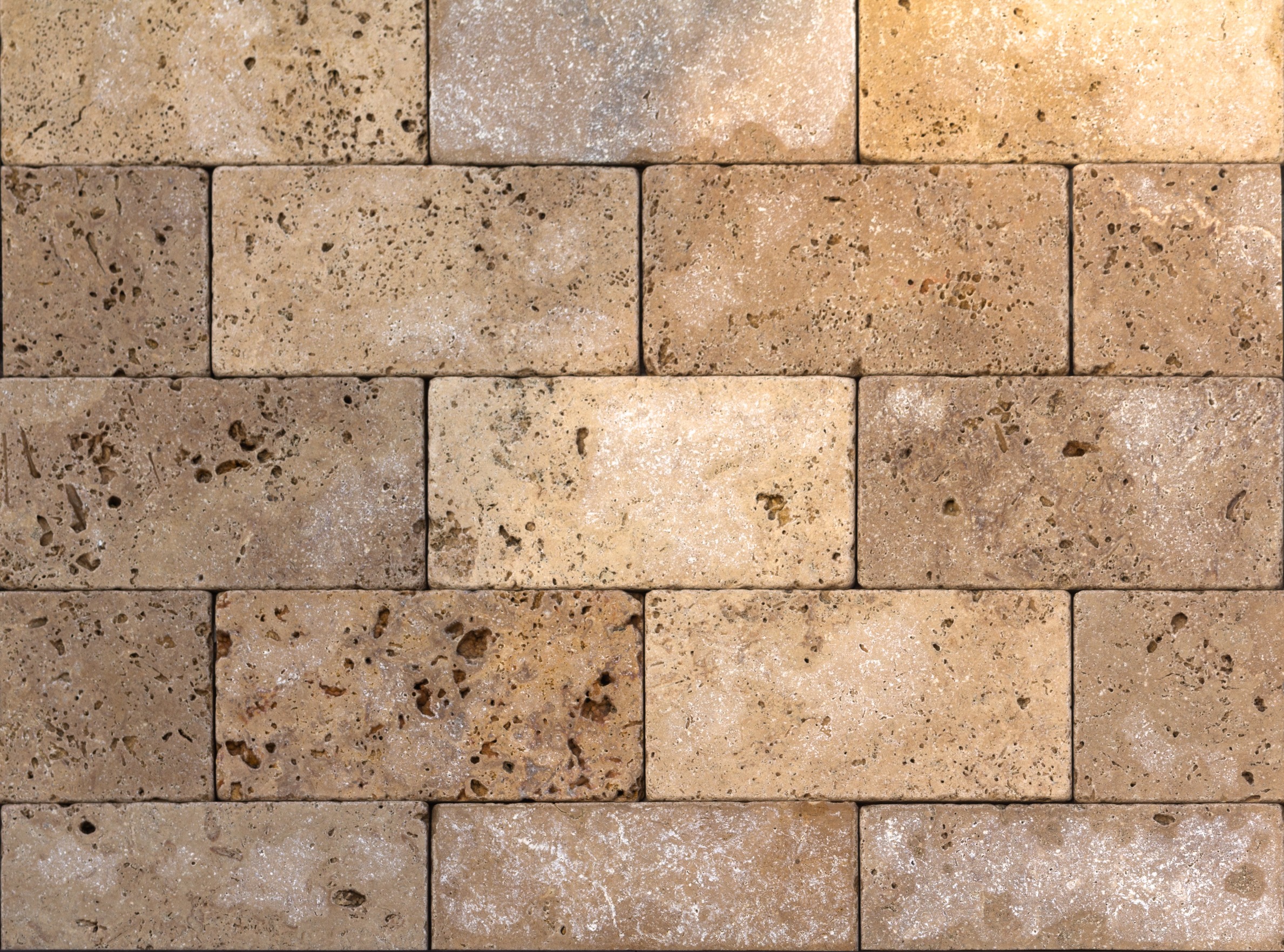 Le guide complet pour choisir un travertin et réussir son installation