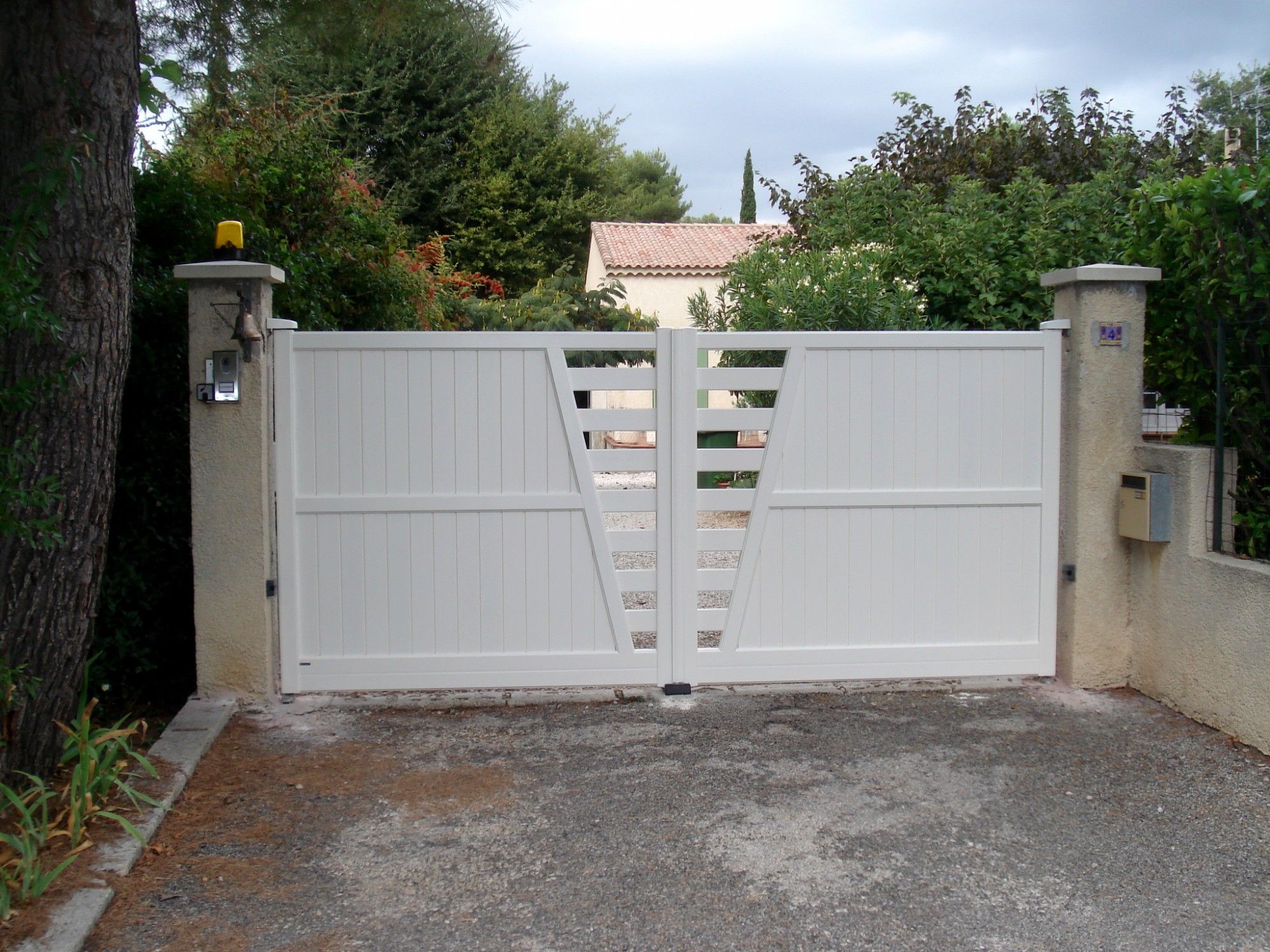 PROMO PORTAIL COULISSANT ALUMINIUM ELECTRIQUE DANS LES BOUCHES DU RHONE