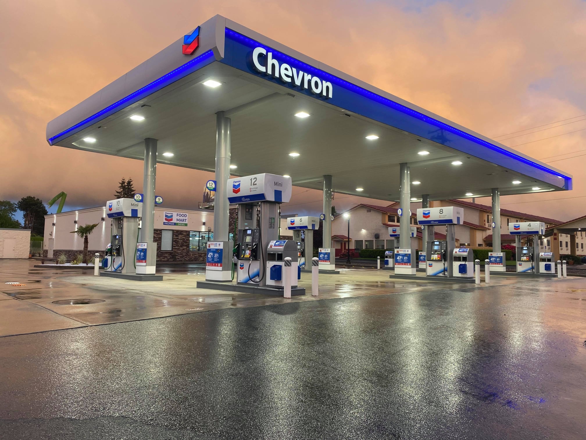 Chevron Salem Goes Nearly Touchless at The Pump in During Covid19