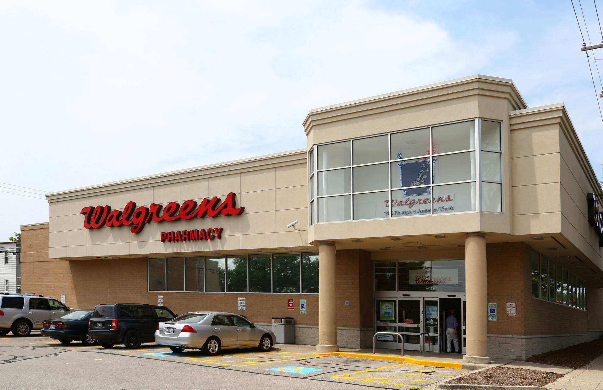 The Boulder Group Arranges Sale of Net Leased Suburban Chicago