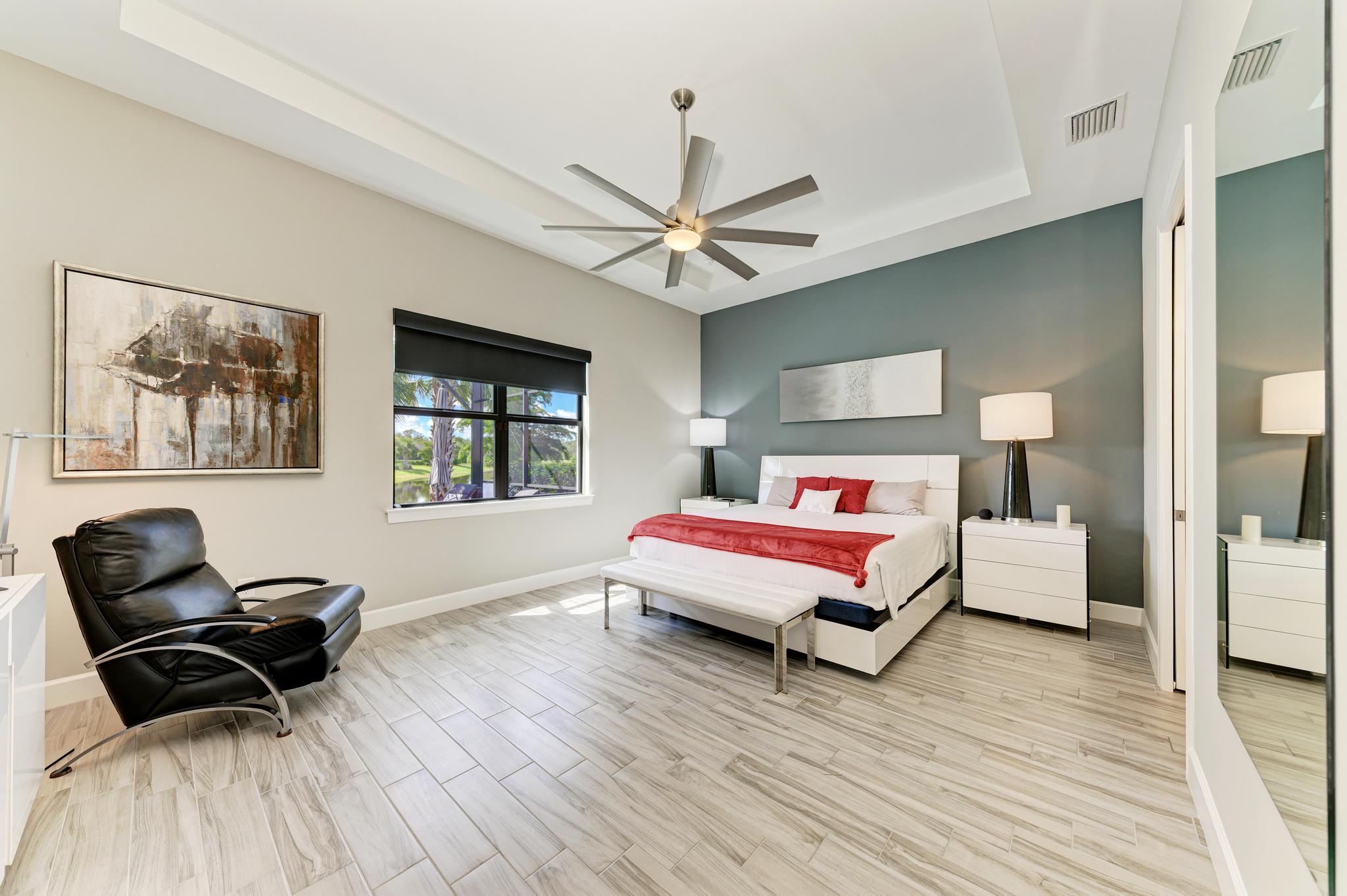 Real Estate Listing Agent in Sarasota, FL, Advises on Maximizing Home