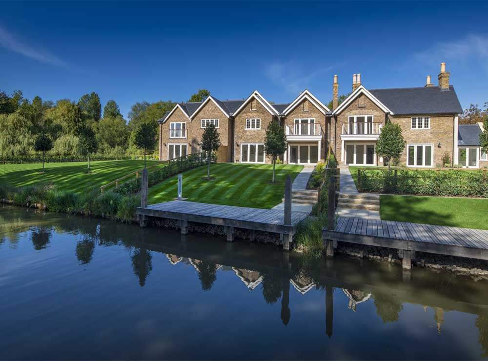 New and refurbished luxury homes nestled in Taplow Riverside Abode2