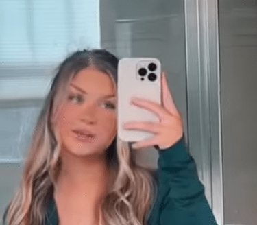 Vanessaraeadams Wiki, Age, Boyfriend, Net Worth - Aboutbiography