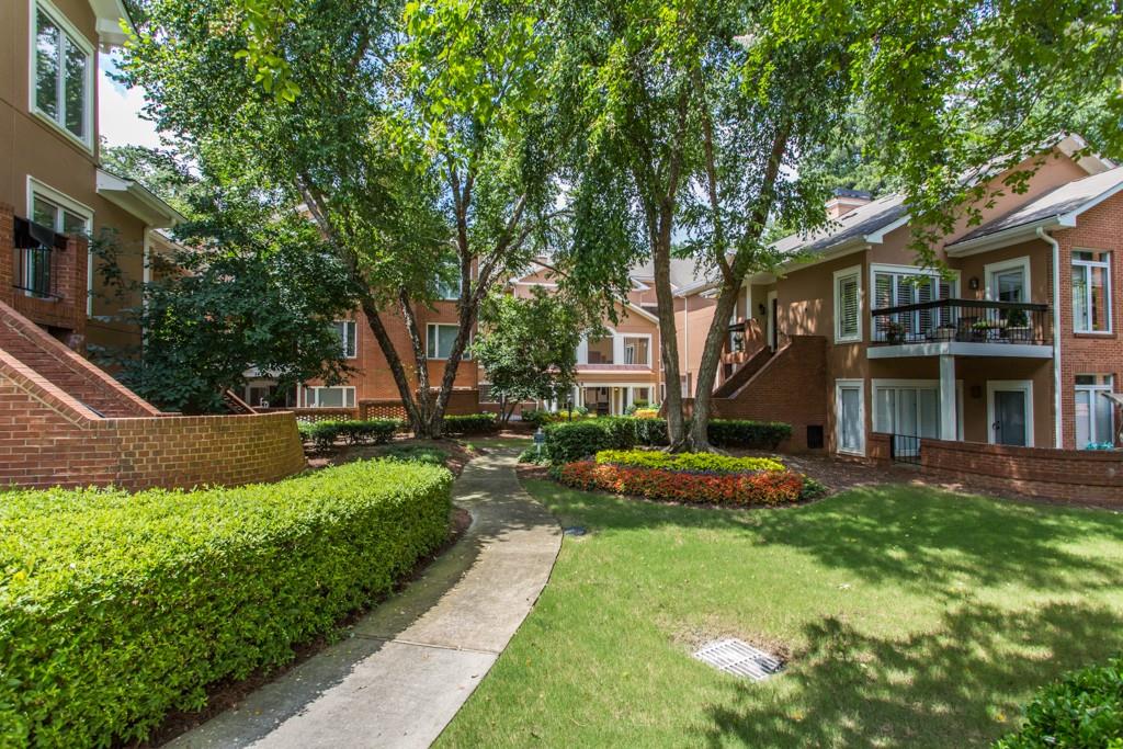 Brooke Ridge Condos for rent or for lease and for sale in Dunwoody GA