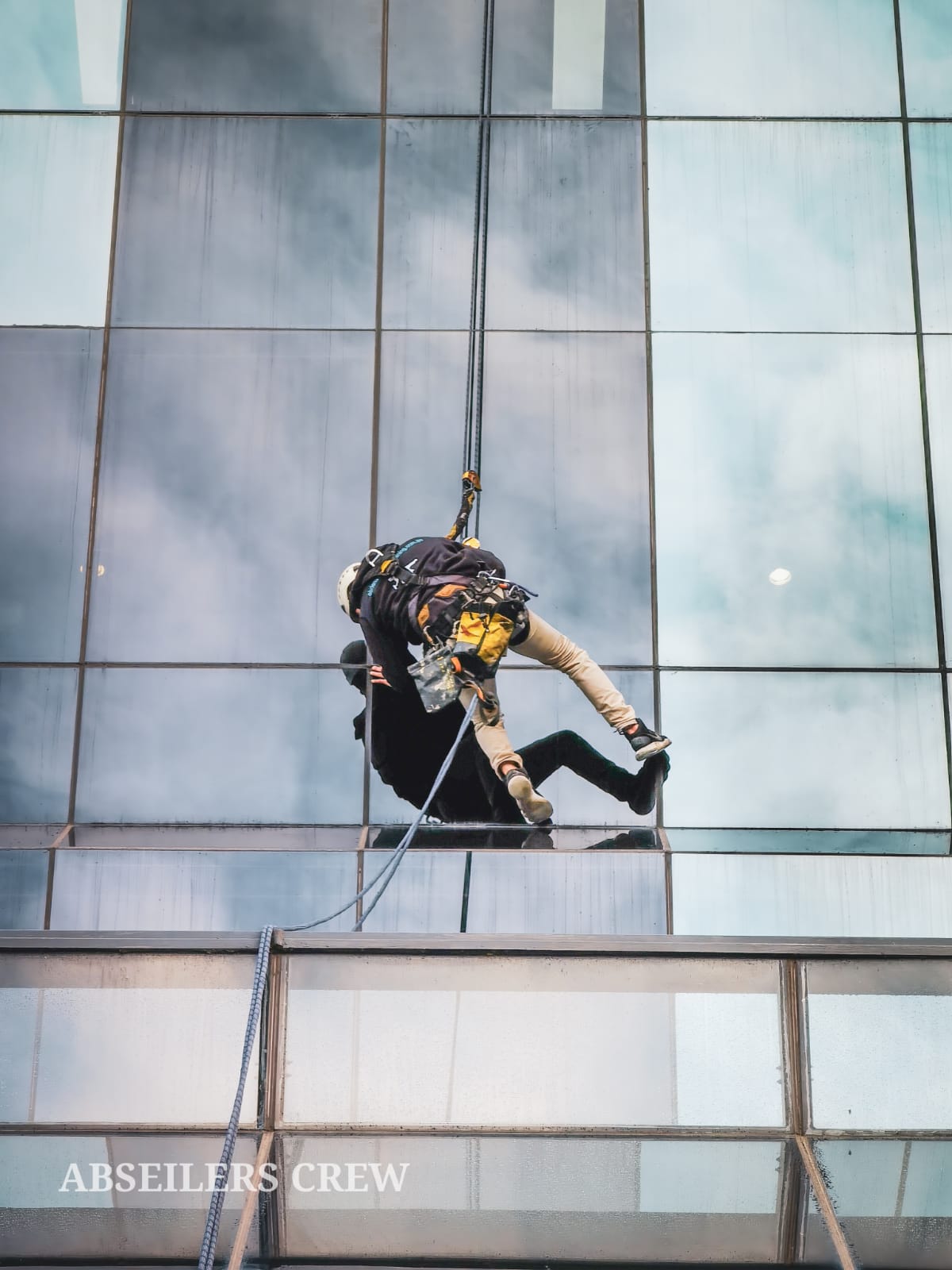 Quality Abseiling High Rise Window Cleaning Services in