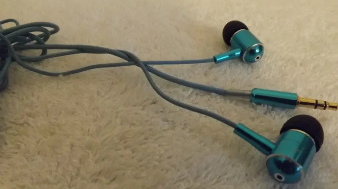 How to Store Wired Earbuds Tips for TangleFree Listening AC3FILTER