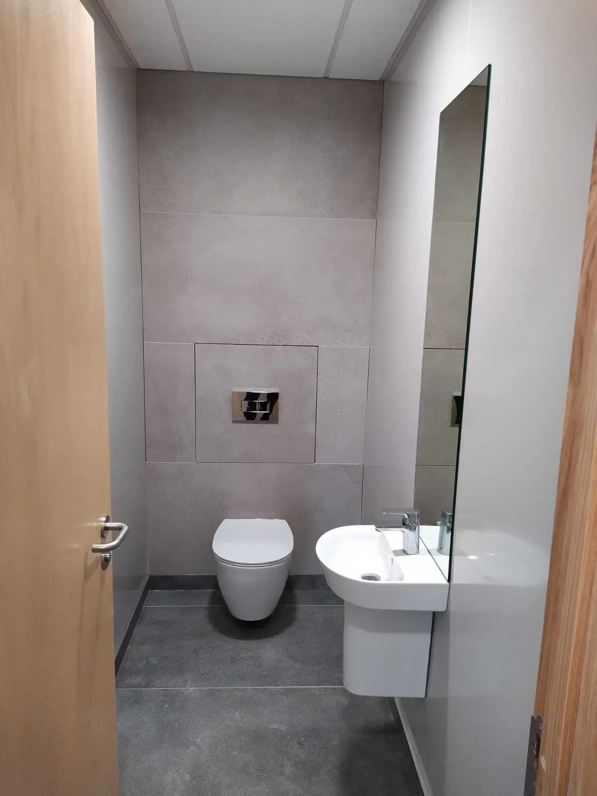 Hinged Tile Door Simplis® The Access Panel Company