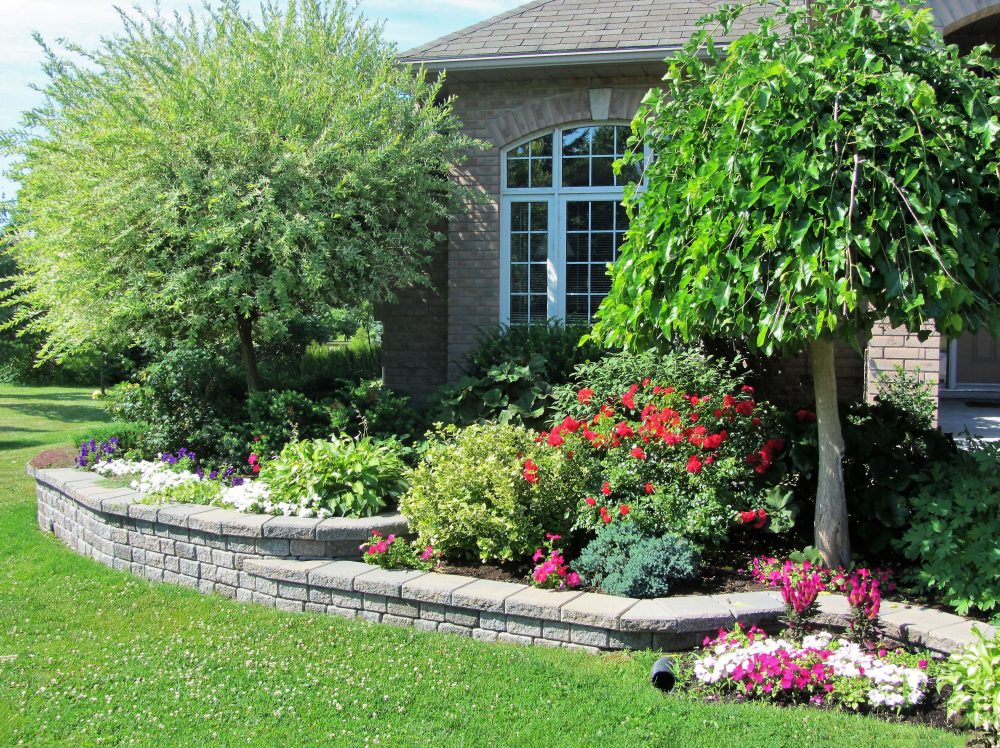How Retaining Walls Prevent Flooding and Soil Erosion Accurate Lawn