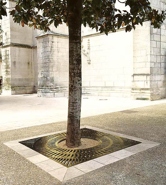 Grille d�arbre Comti ACE Mobilier Urbain