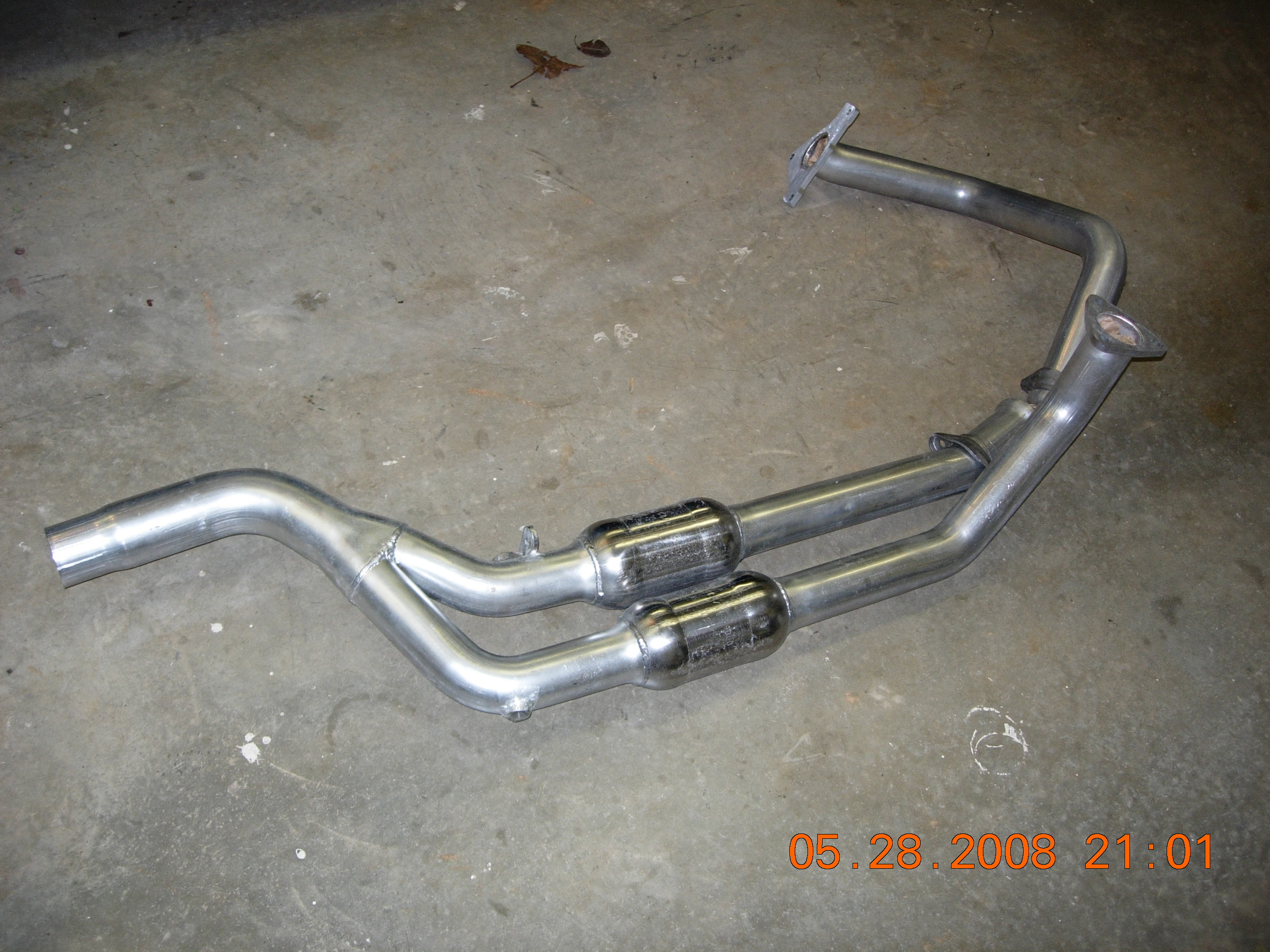 Random Tech Dual Cat YPipe.... Message Board