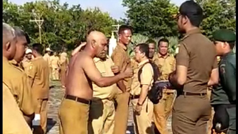 Belum Dipecat, PNS Koruptor di Aceh Kembalikan Seragam Dinas